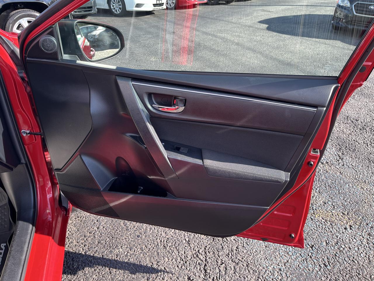 Toyota Corolla LE Plus 4D Sedan 2019