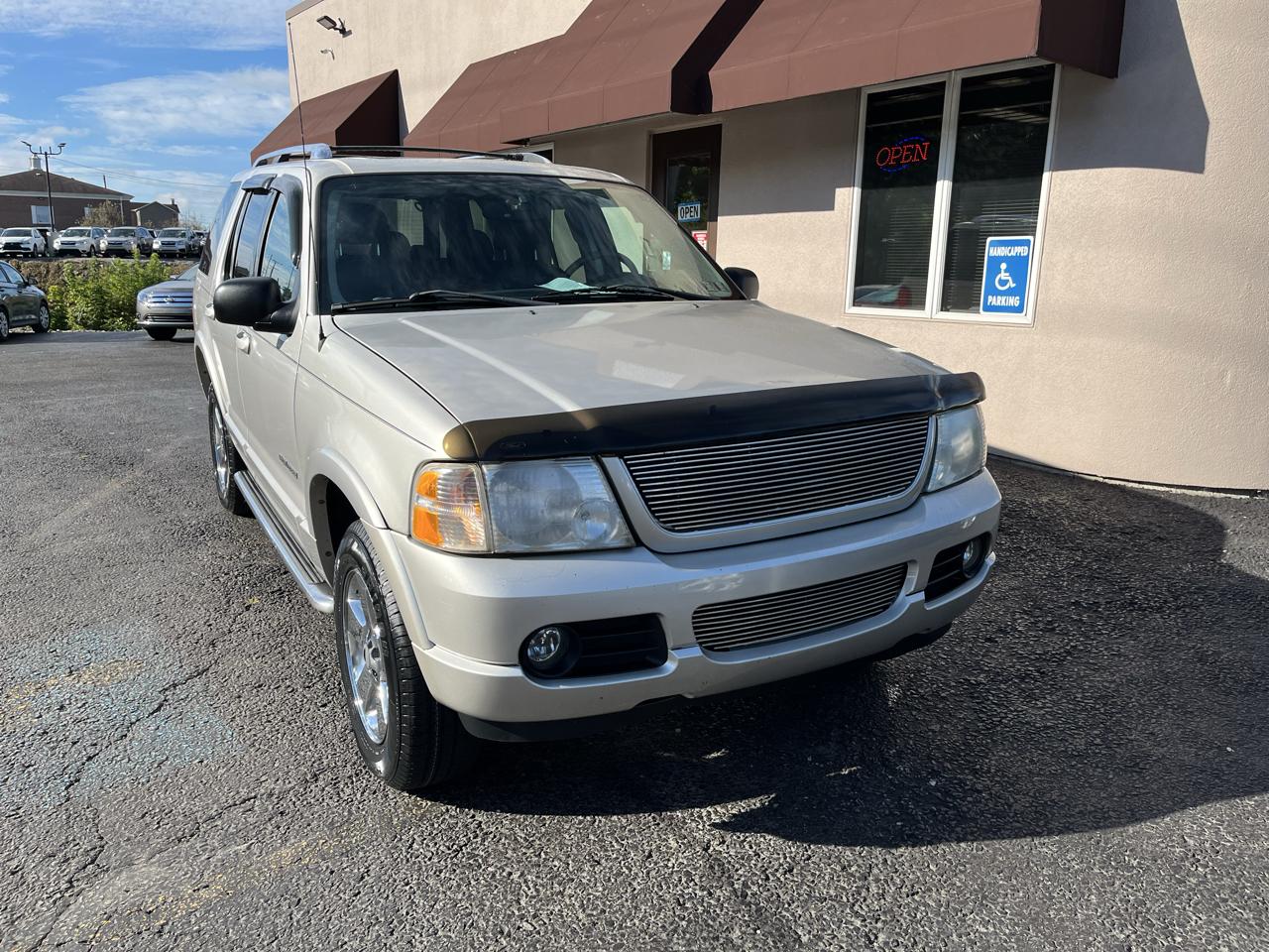 Ford Explorer Limited 4.6L 4WD 2004