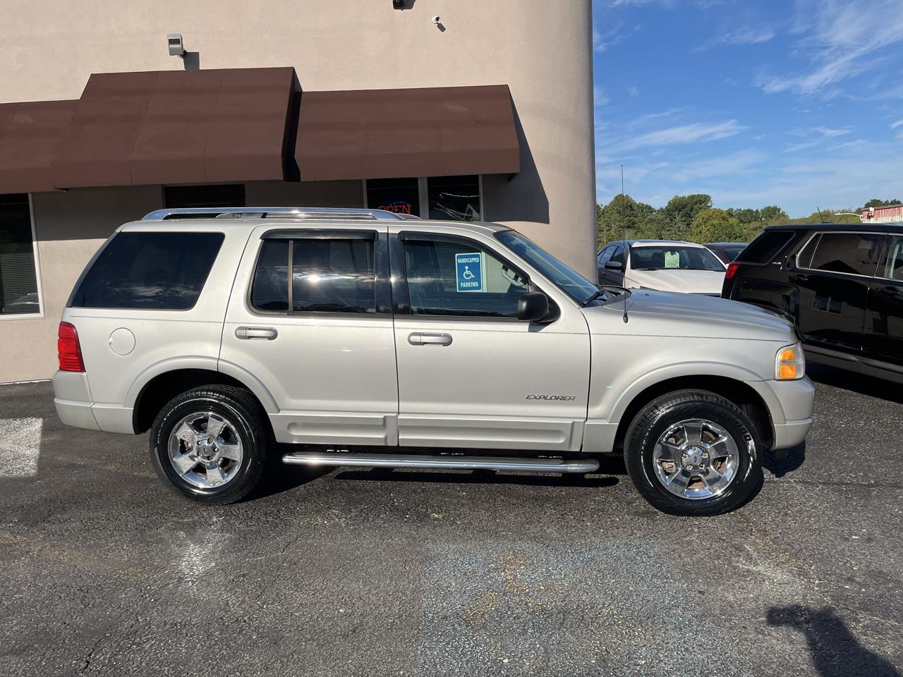 Ford Explorer Limited 4.6L 4WD 2004