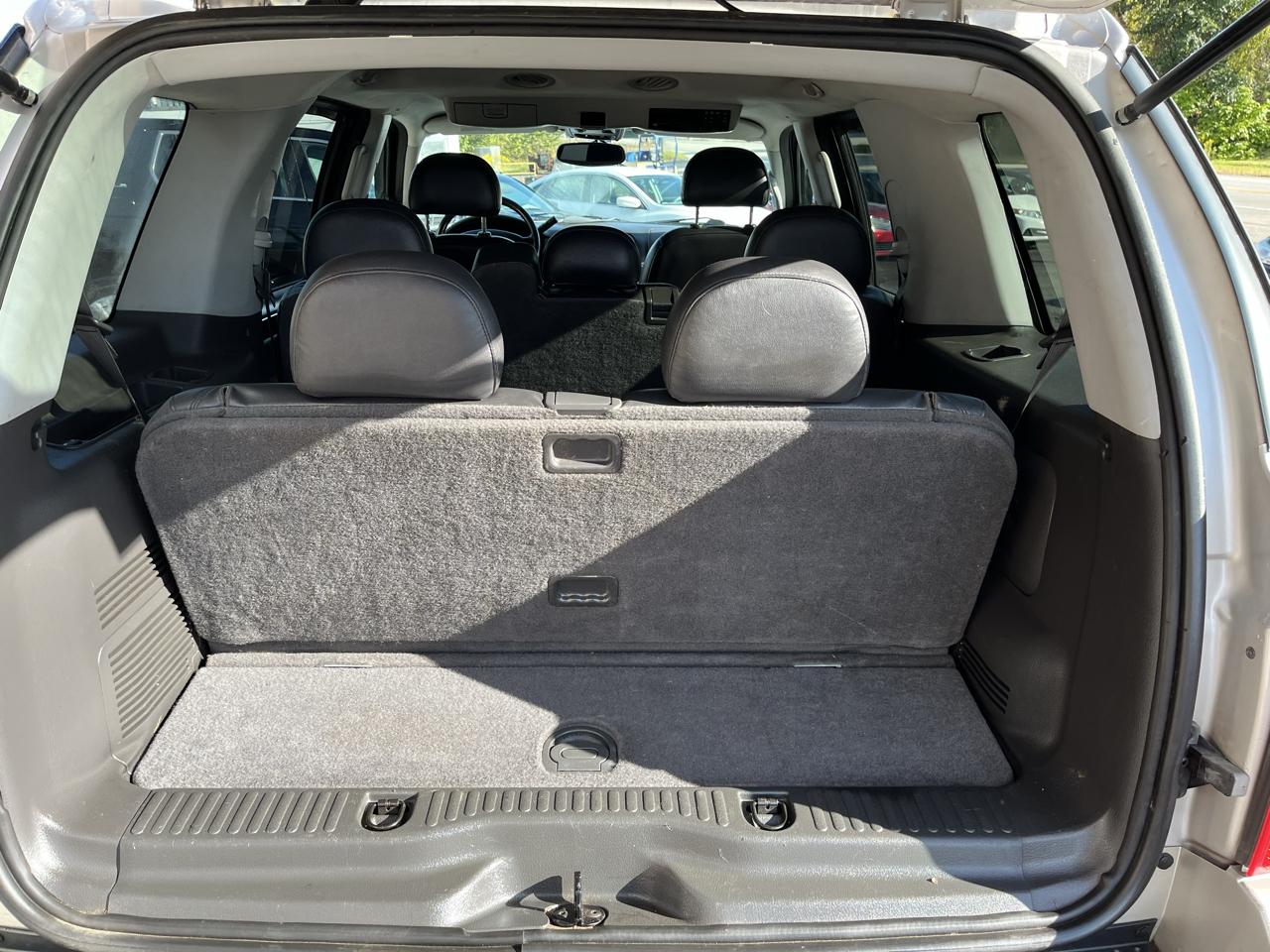 Ford Explorer Limited 4.6L 4WD 2004