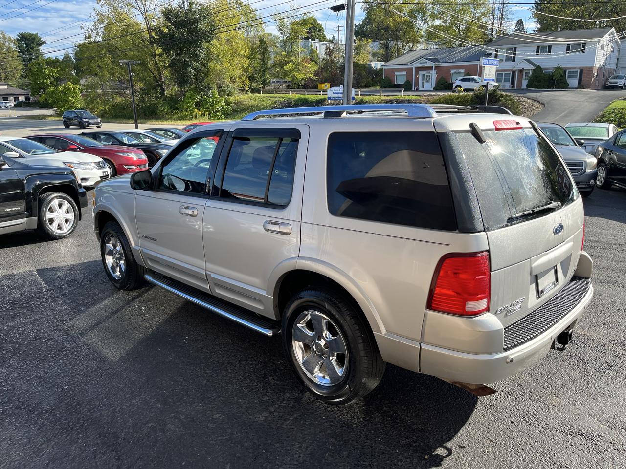 Ford Explorer Limited 4.6L 4WD 2004