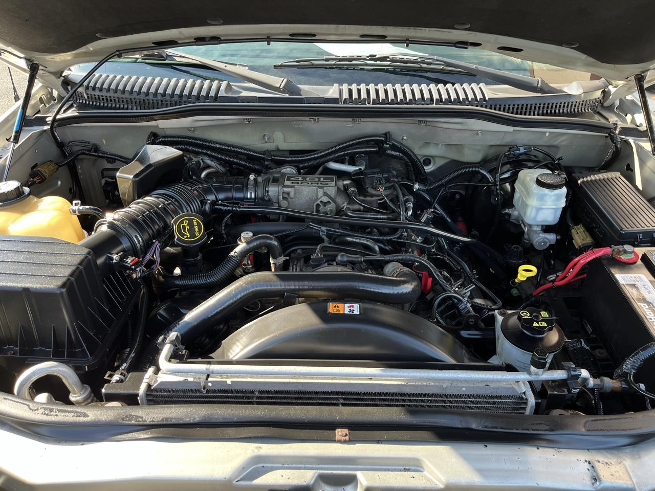 Ford Explorer Limited 4.6L 4WD 2004
