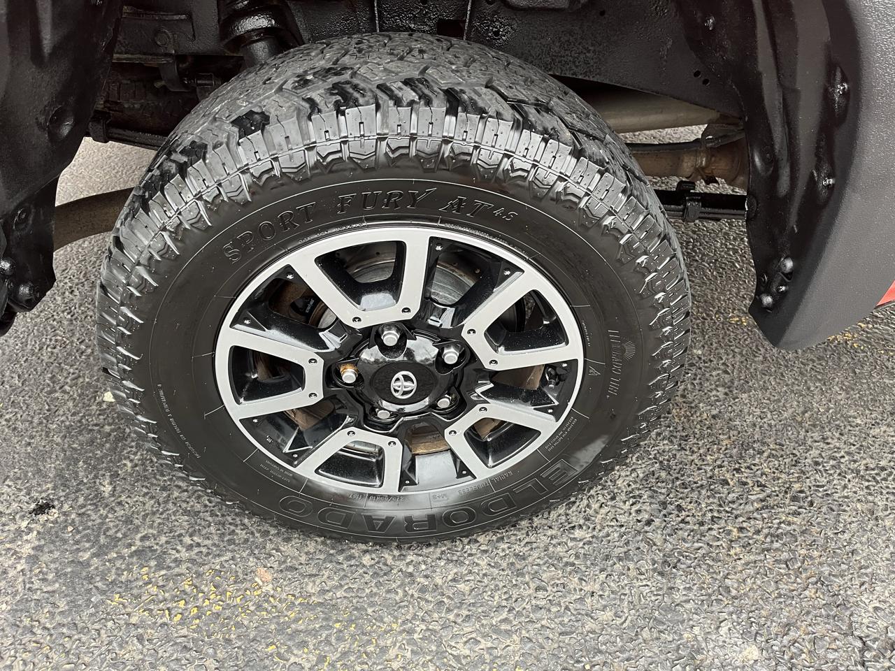Toyota Tundra SR5 5.7L V8 CrewMax 4WD 2016