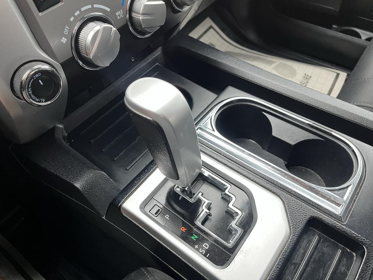 Toyota Tundra SR5 5.7L V8 CrewMax 4WD 2016