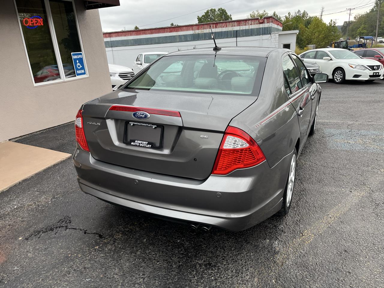 Ford Fusion SE 2010
