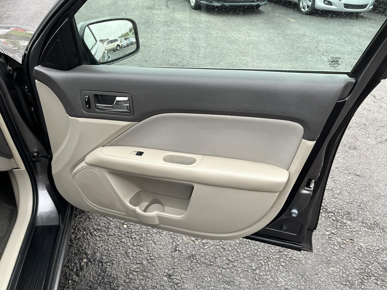 Ford Fusion SE 2010