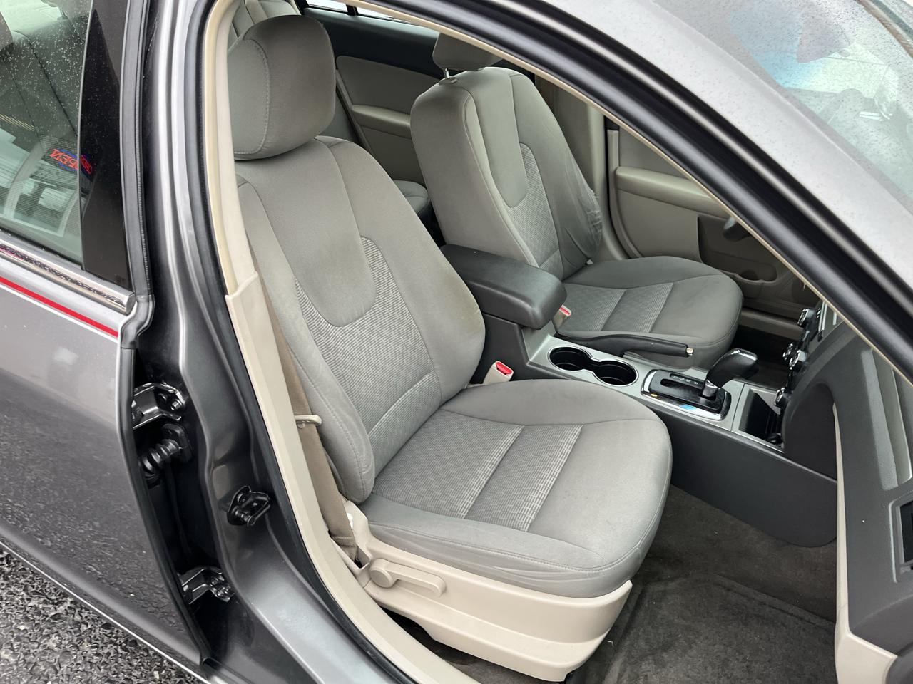 Ford Fusion SE 2010