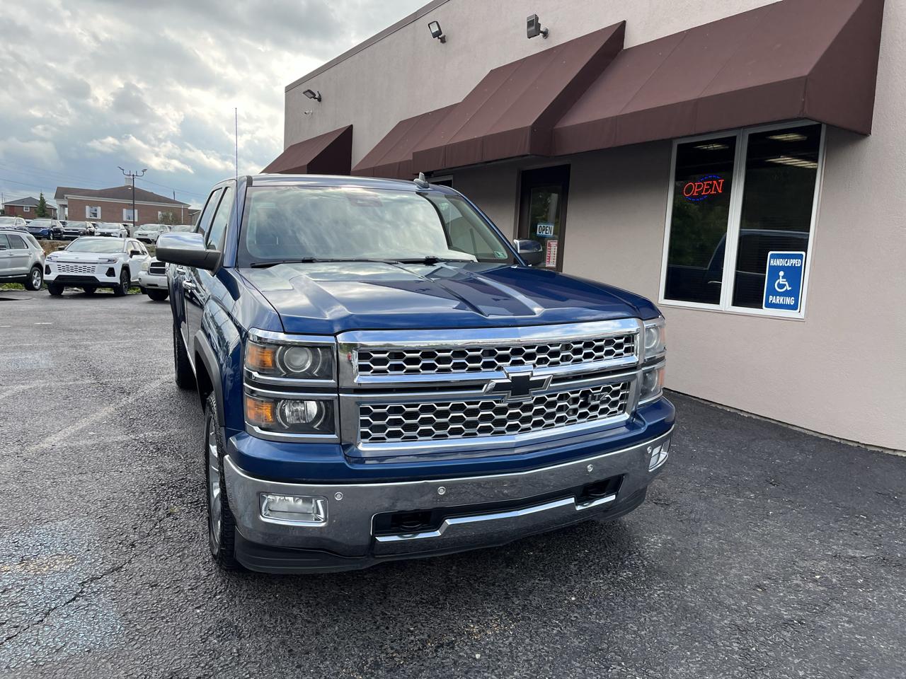 Chevrolet Silverado 1500 LTZ Crew Cab 4WD 2015