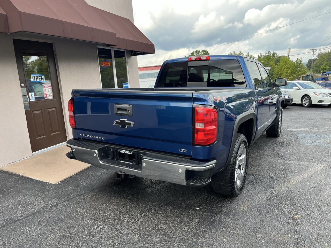 Chevrolet Silverado 1500 LTZ Crew Cab 4WD 2015