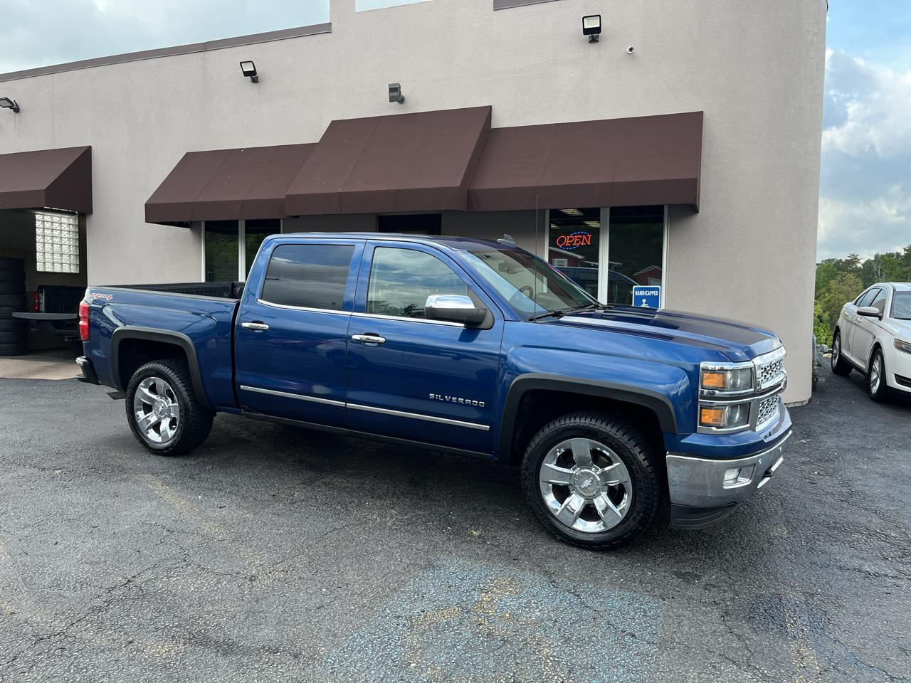 Chevrolet Silverado 1500 LTZ Crew Cab 4WD 2015