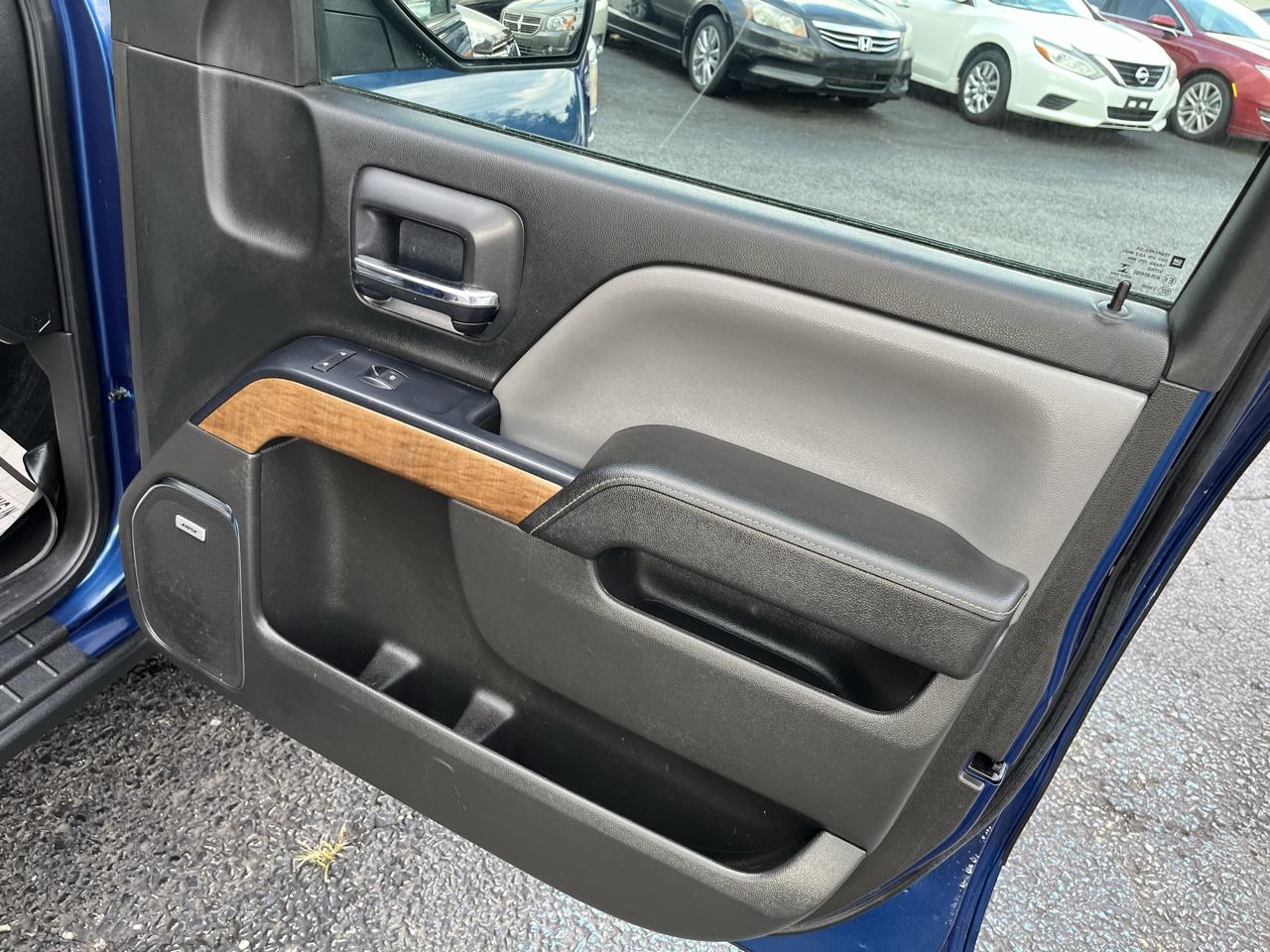 Chevrolet Silverado 1500 LTZ Crew Cab 4WD 2015