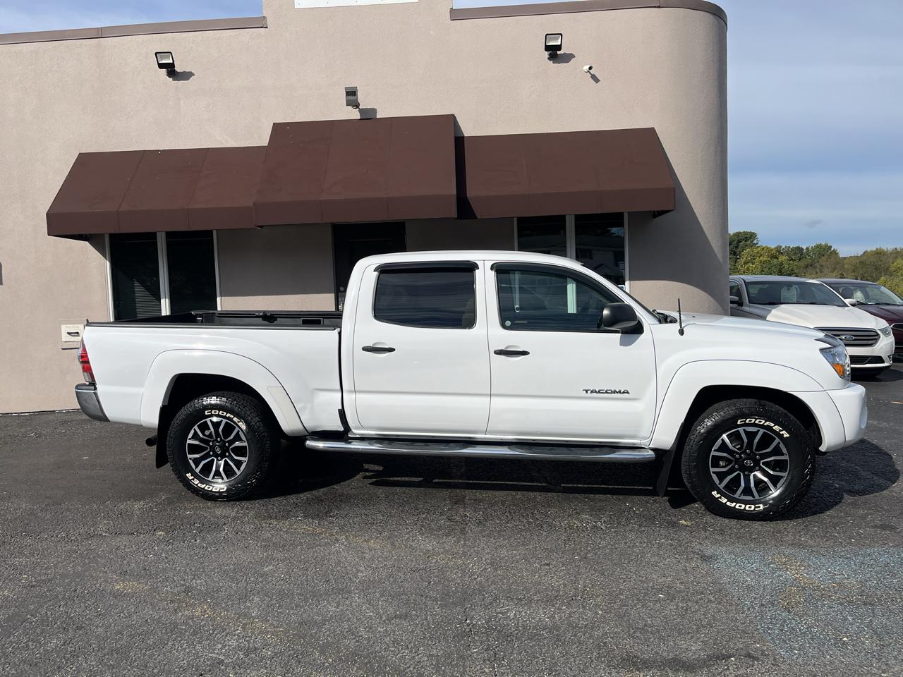 Toyota Tacoma Double Cab Long Bed V6 Auto 4WD 2011