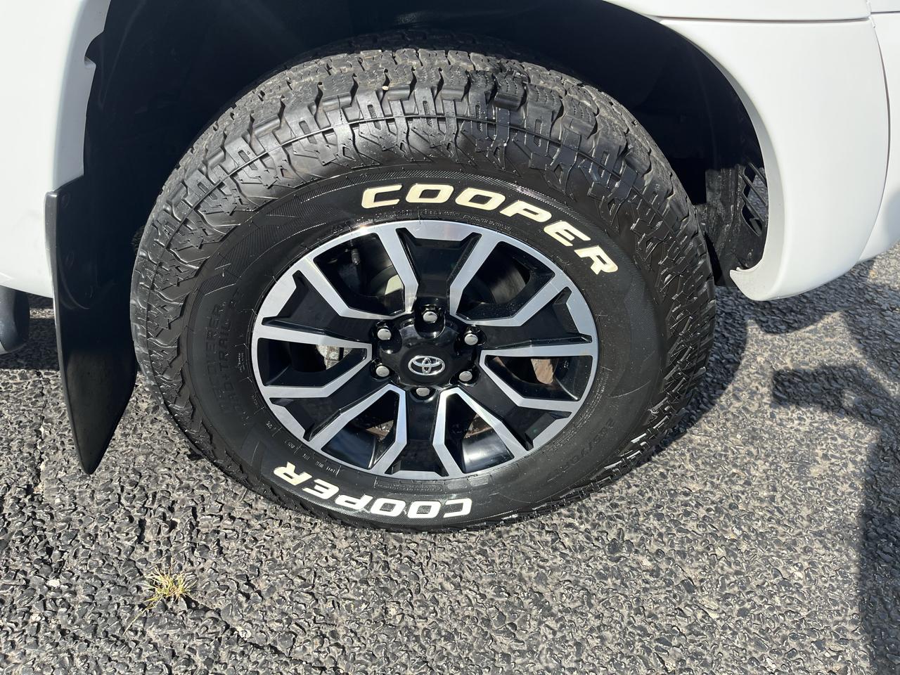 Toyota Tacoma Double Cab Long Bed V6 Auto 4WD 2011