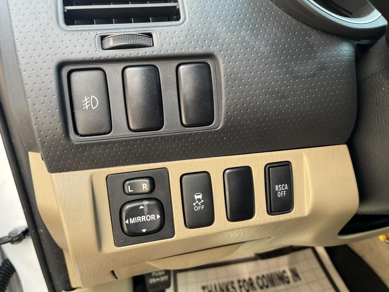Toyota Tacoma Double Cab Long Bed V6 Auto 4WD 2011