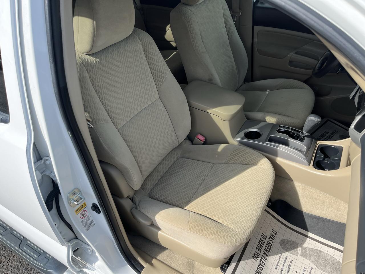 Toyota Tacoma Double Cab Long Bed V6 Auto 4WD 2011