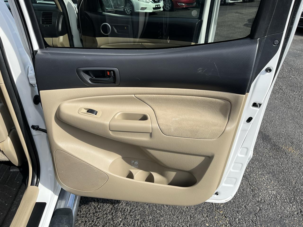 Toyota Tacoma Double Cab Long Bed V6 Auto 4WD 2011