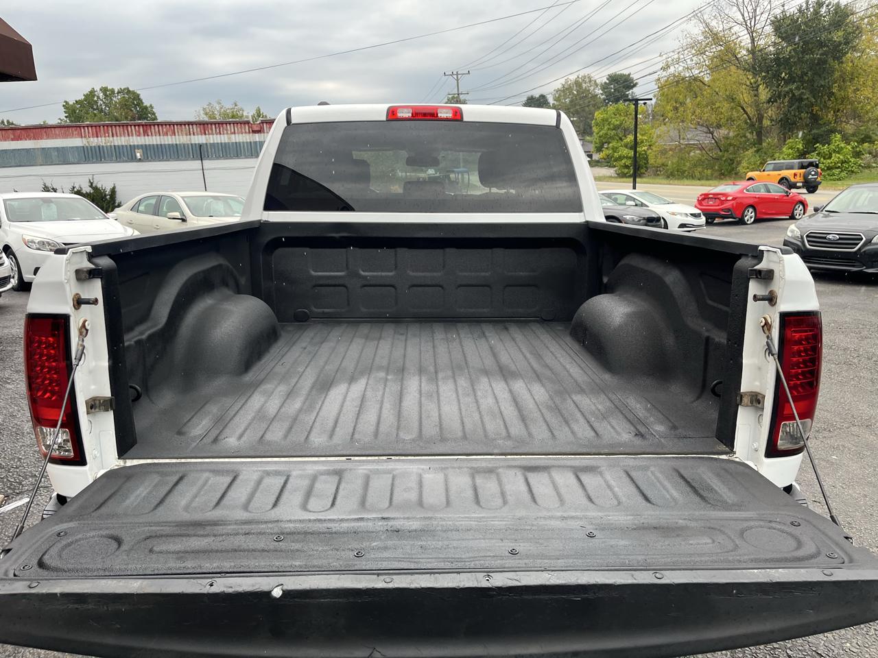 RAM 1500 SLT Crew Cab 4WD SWB 2015