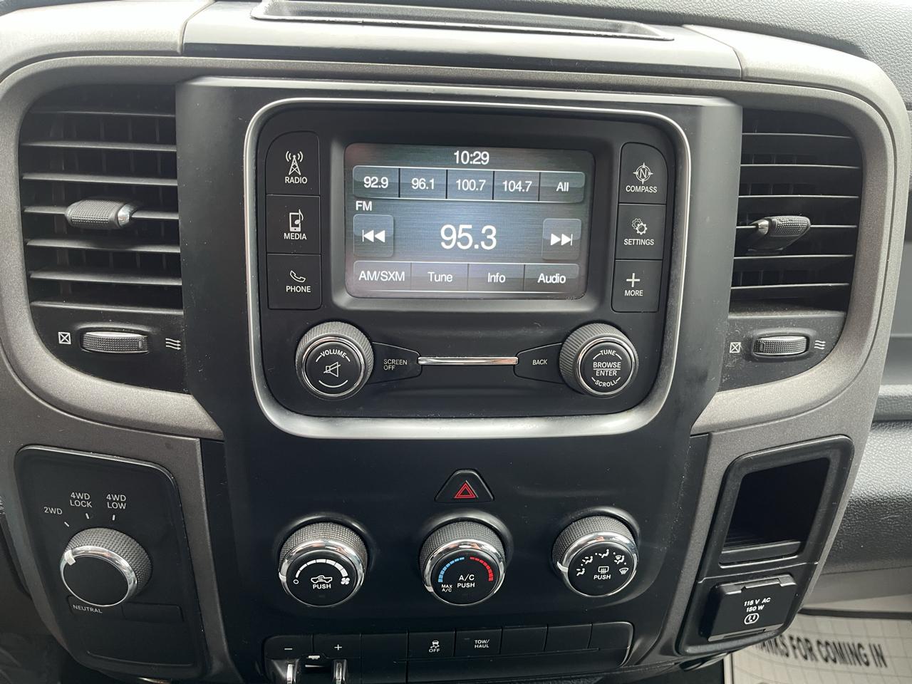 RAM 1500 SLT Crew Cab 4WD SWB 2015