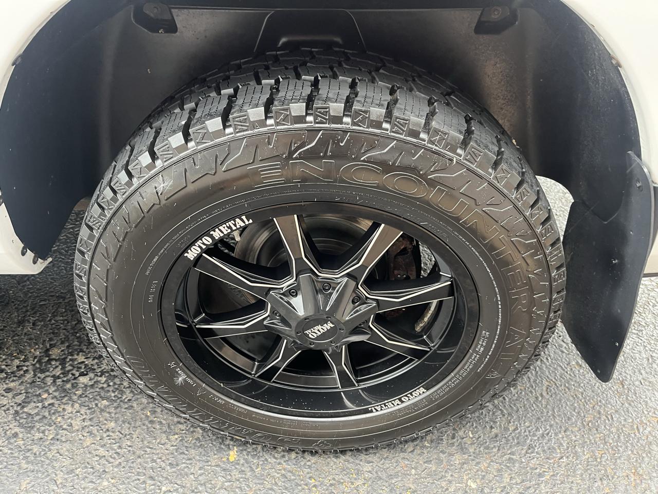 RAM 1500 SLT Crew Cab 4WD SWB 2015