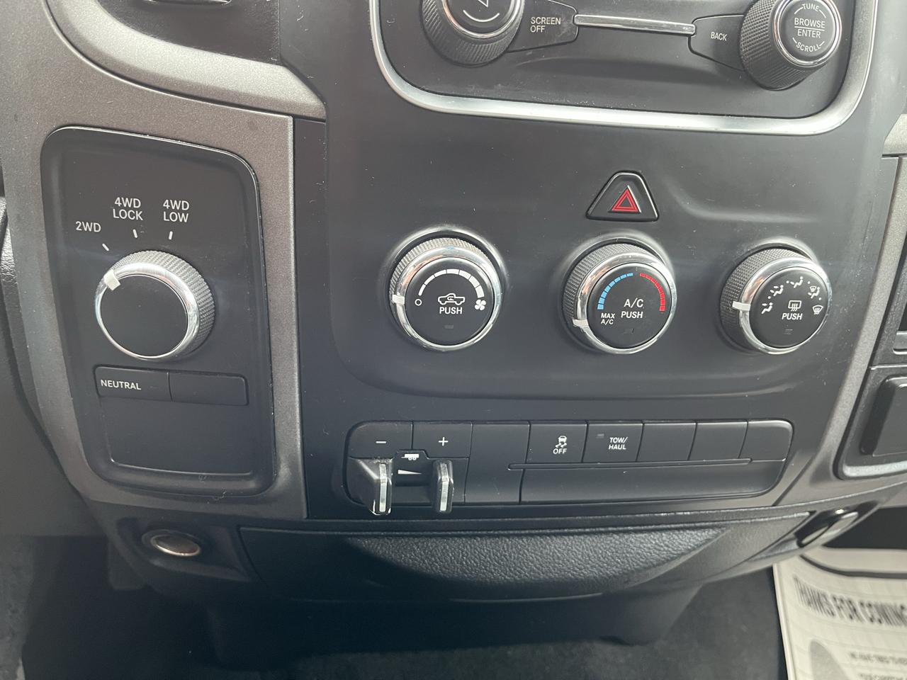 RAM 1500 SLT Crew Cab 4WD SWB 2015