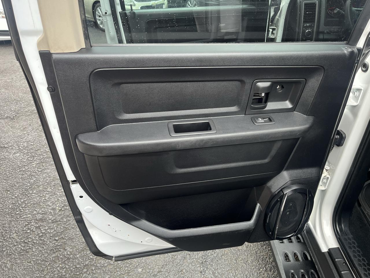 RAM 1500 SLT Crew Cab 4WD SWB 2015