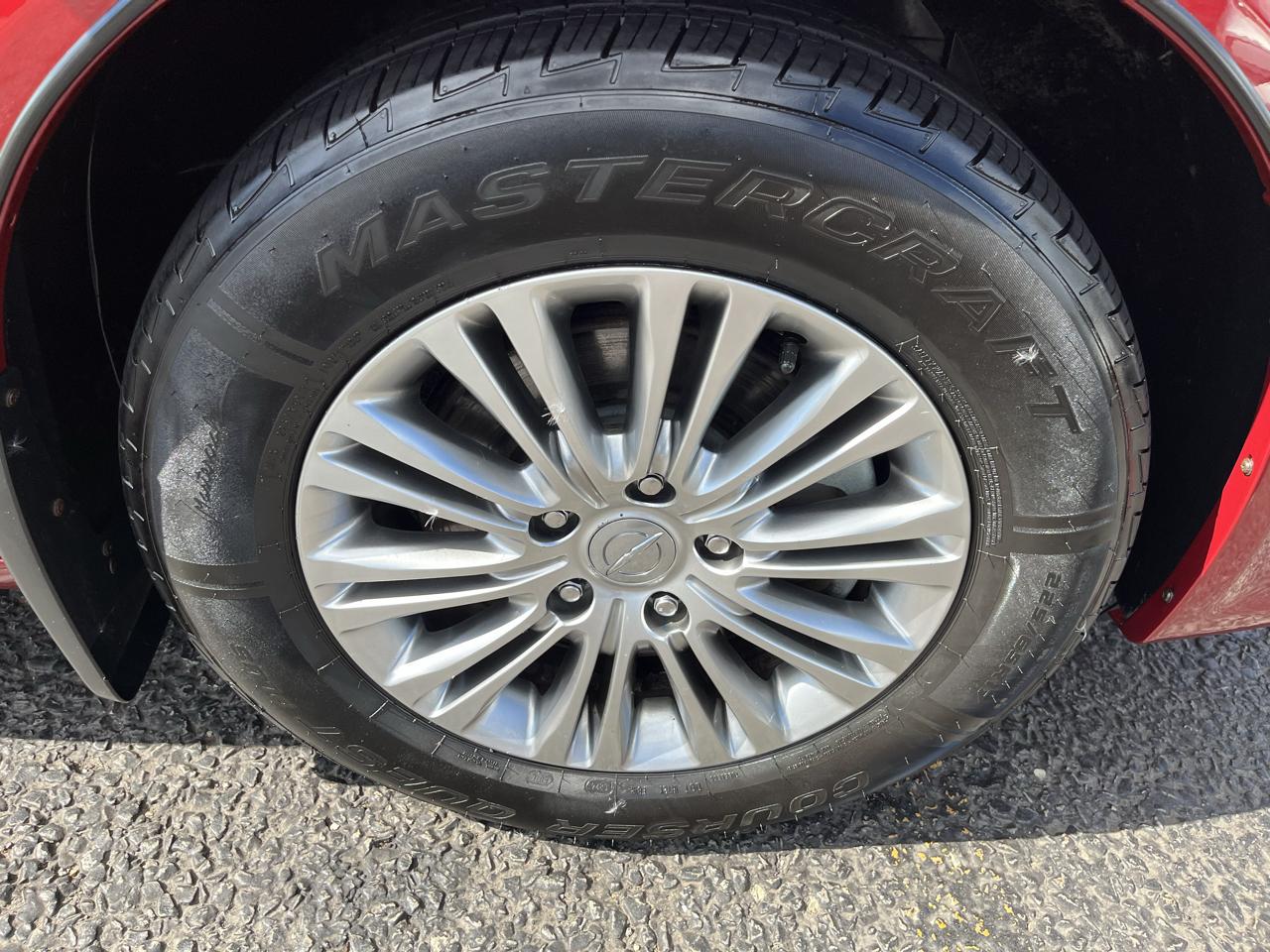 Chrysler Town & Country Touring-L 2013