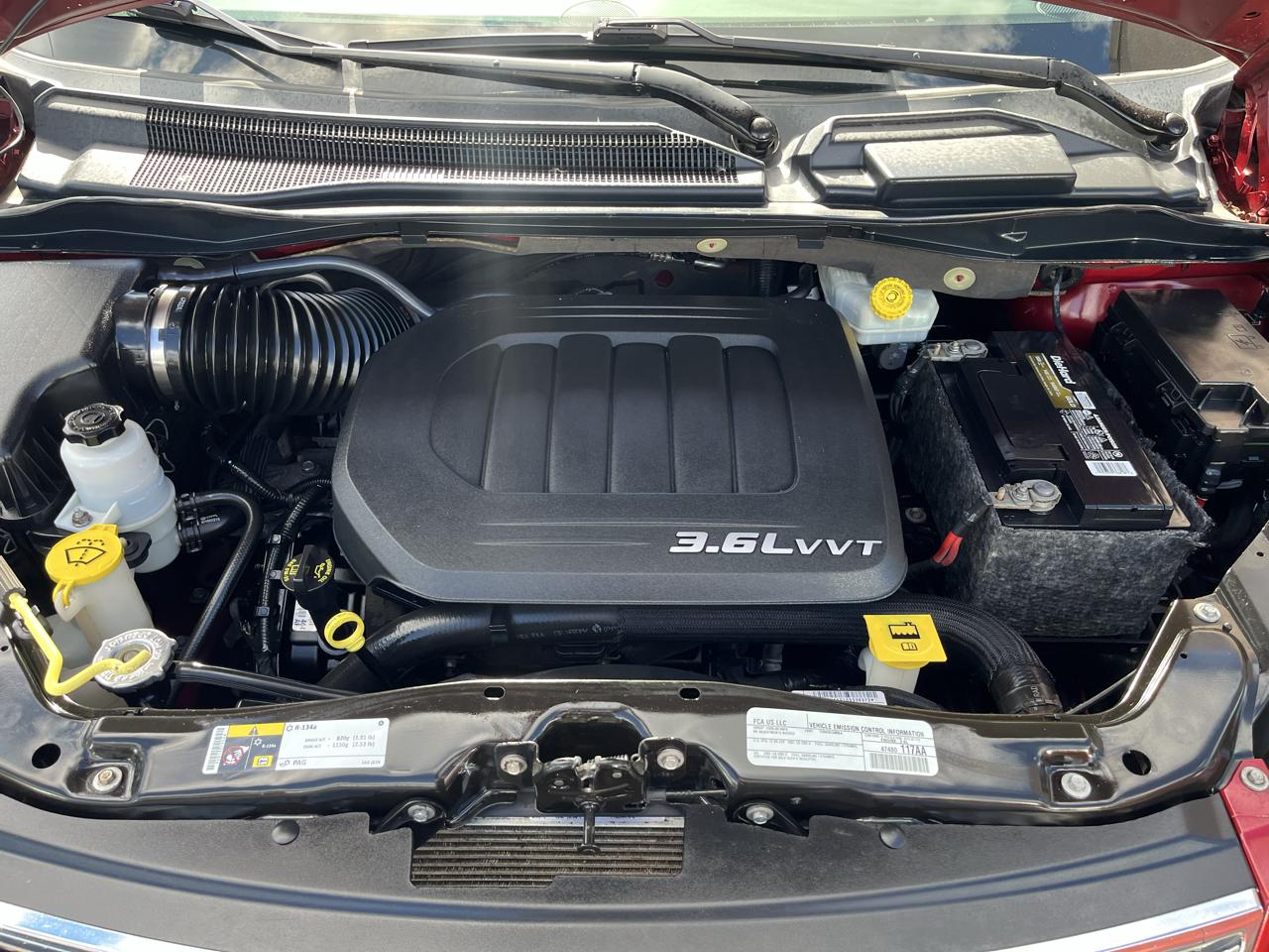Chrysler Town & Country Touring-L 2013