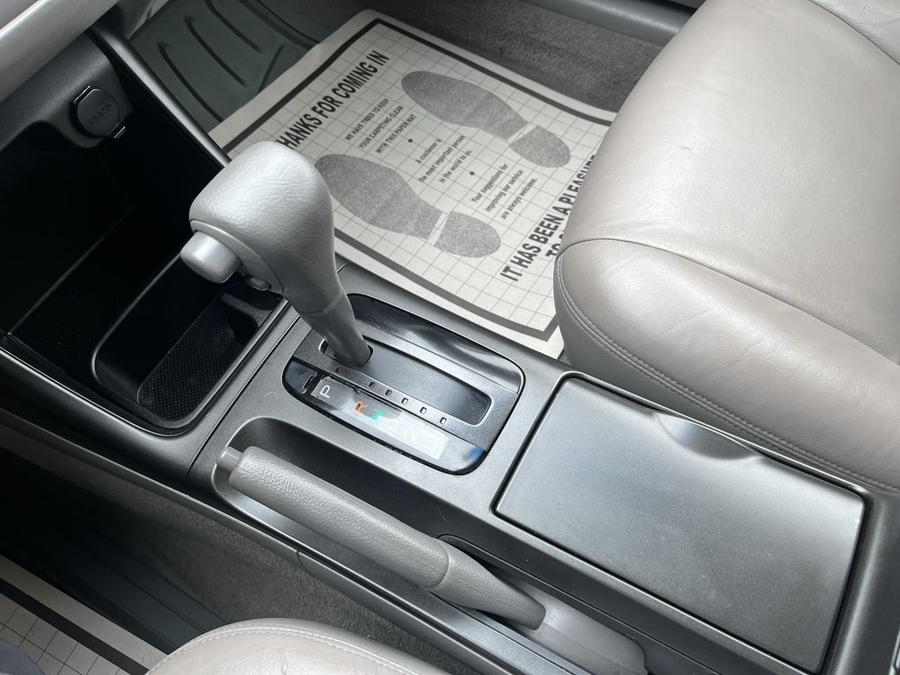 Toyota Camry XLE 2003