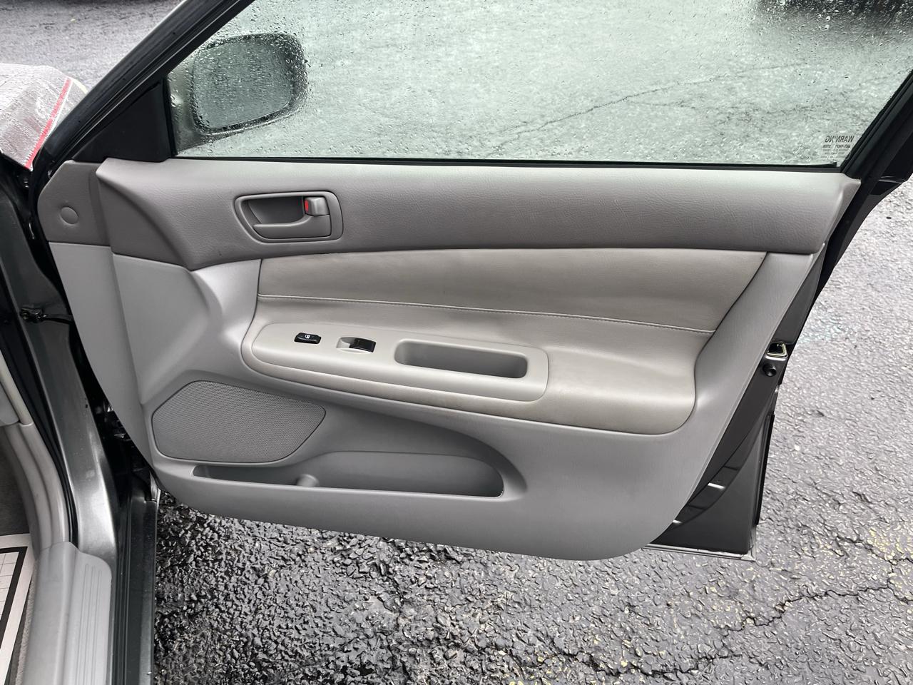 Toyota Camry XLE 2003