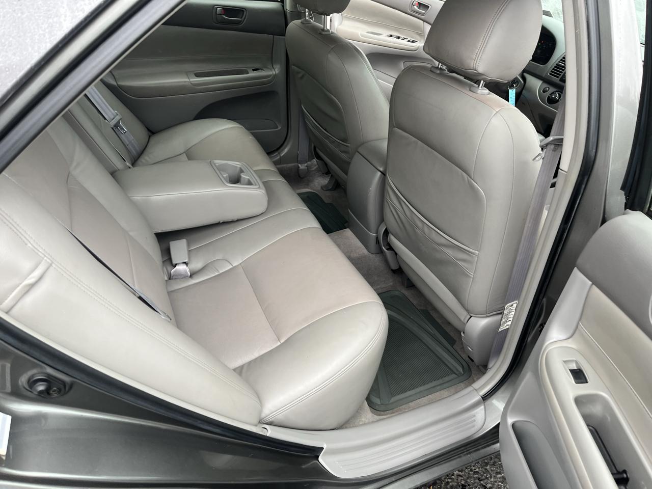 Toyota Camry XLE 2003