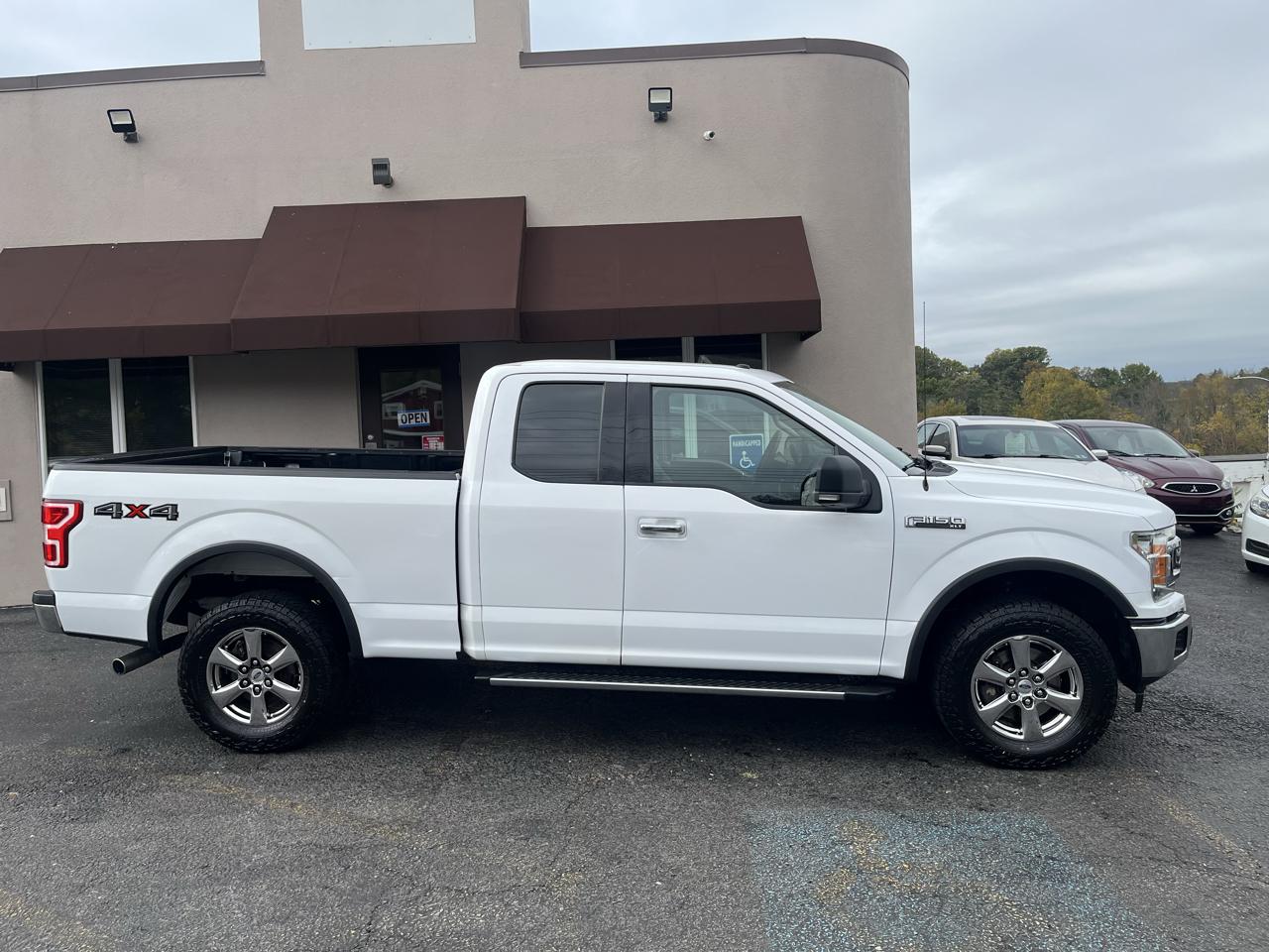 Ford F-150 XLT SuperCab Short Bed 4WD 2018