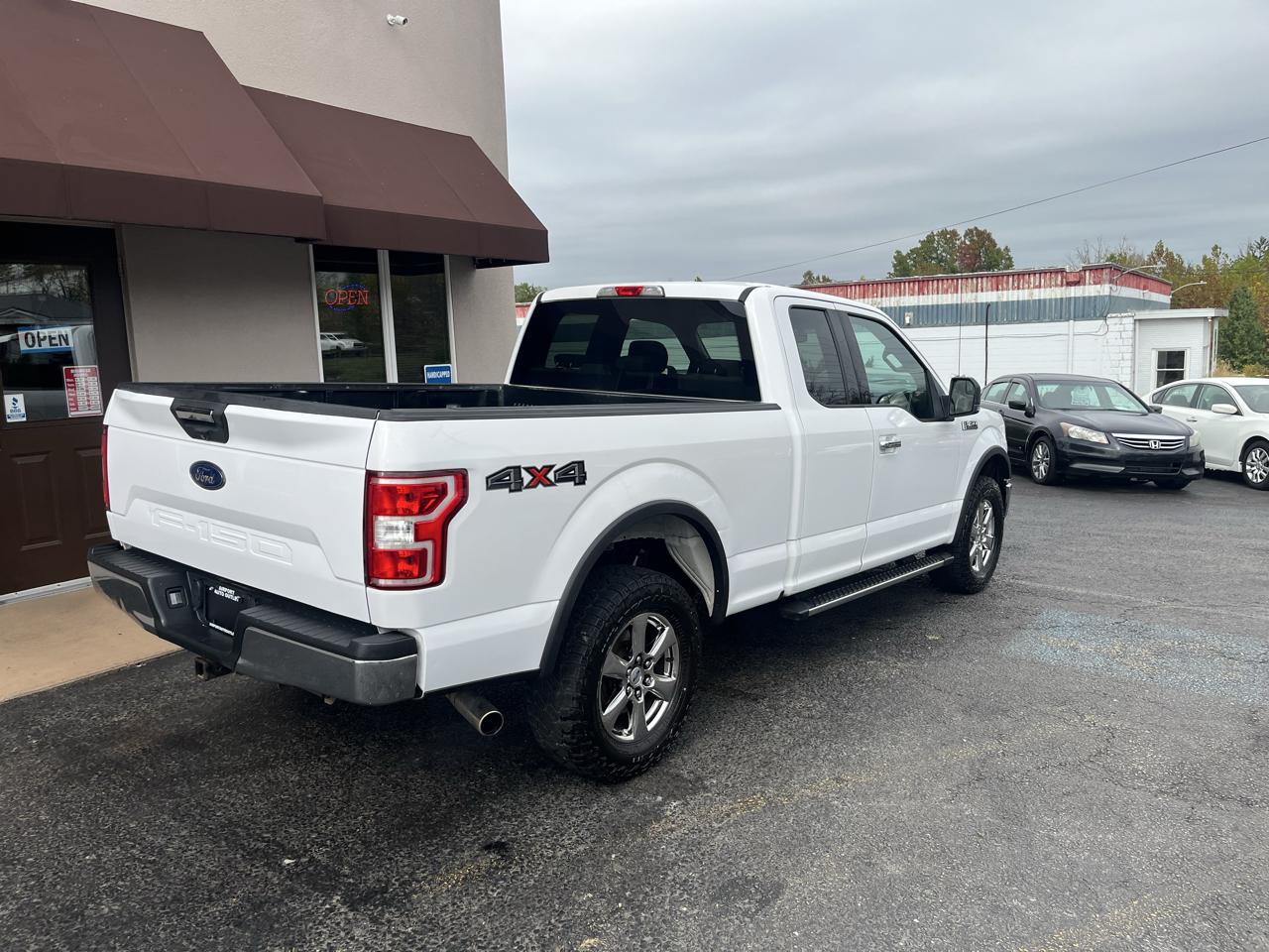 Ford F-150 XLT SuperCab Short Bed 4WD 2018