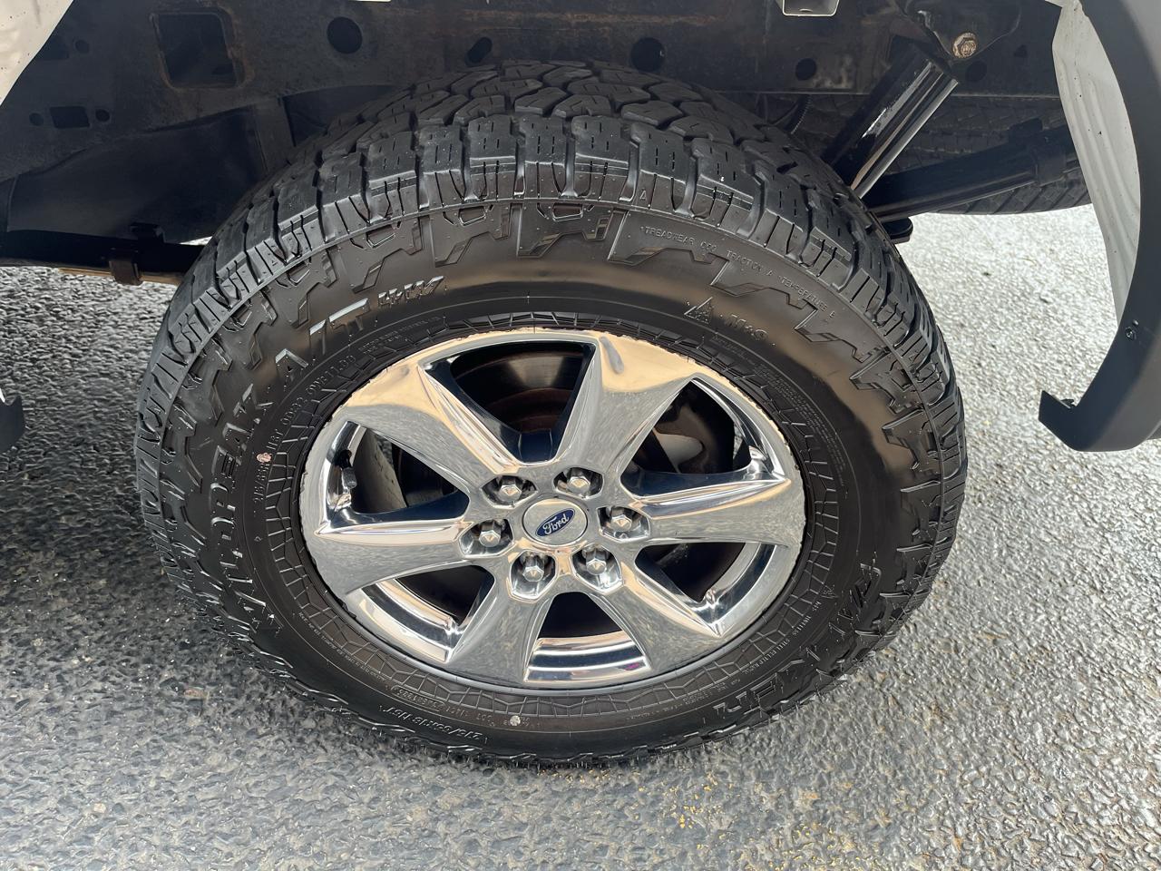 Ford F-150 XLT SuperCab Short Bed 4WD 2018