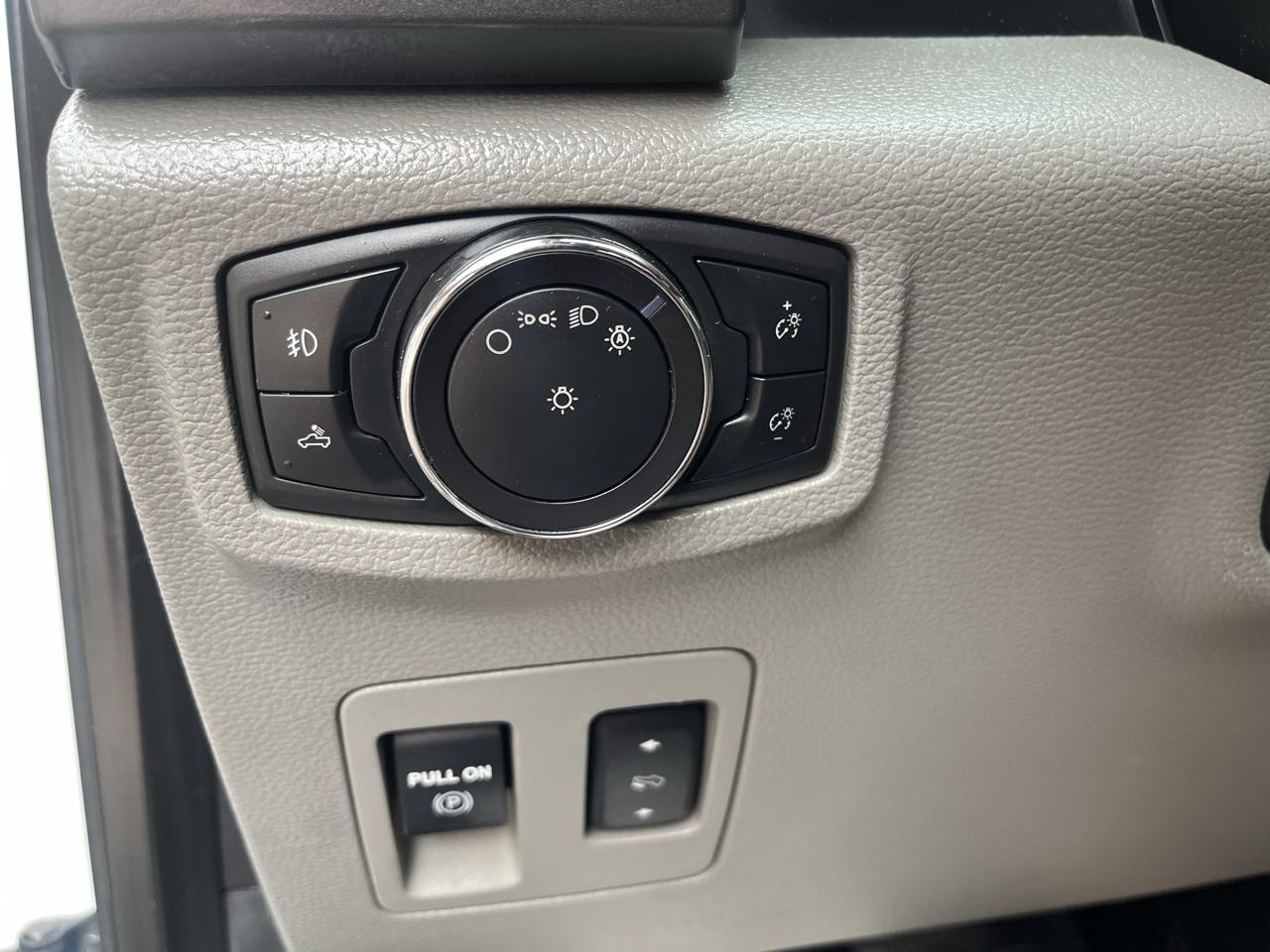 Ford F-150 XLT SuperCab Short Bed 4WD 2018