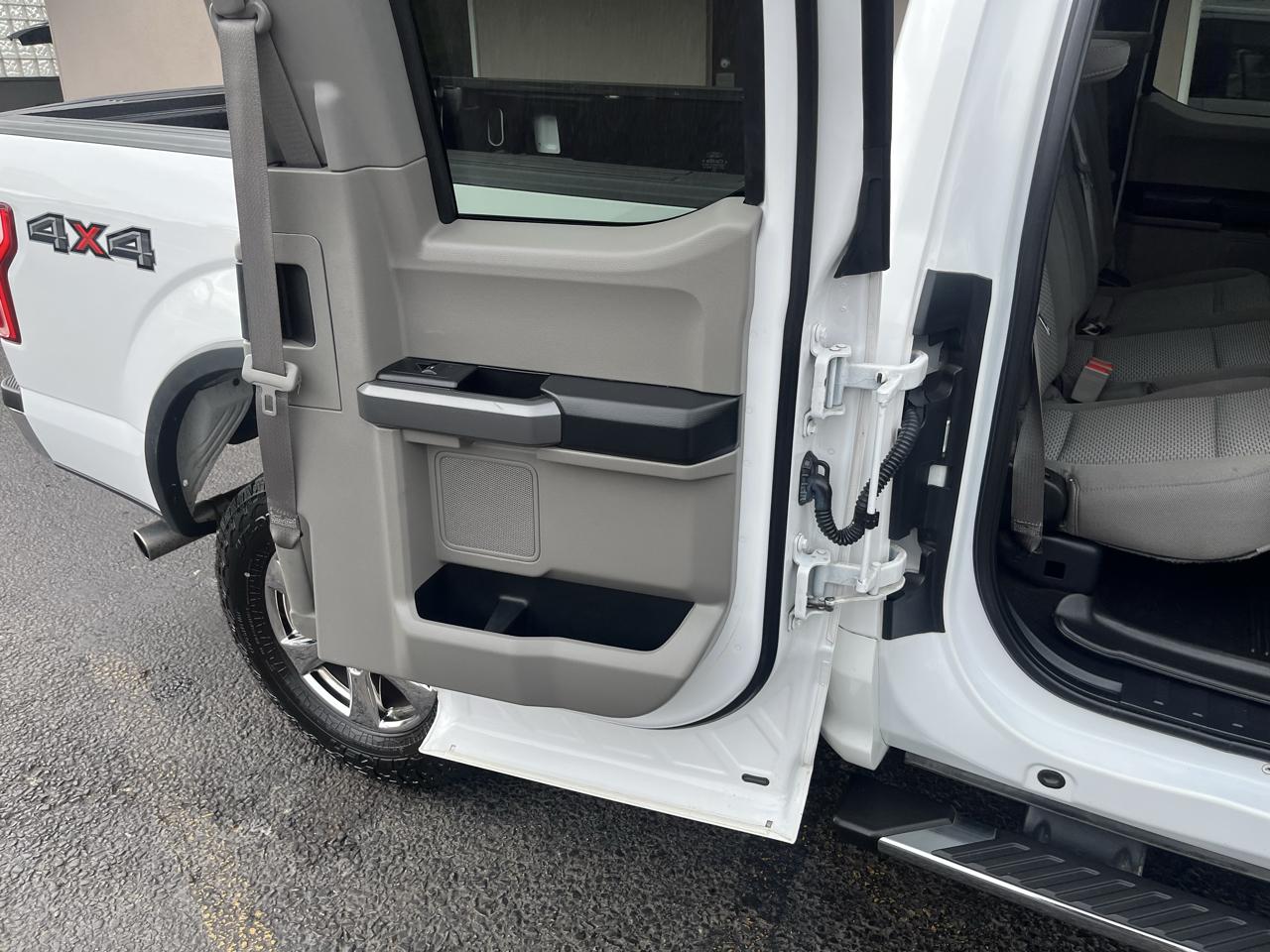 Ford F-150 XLT SuperCab Short Bed 4WD 2018