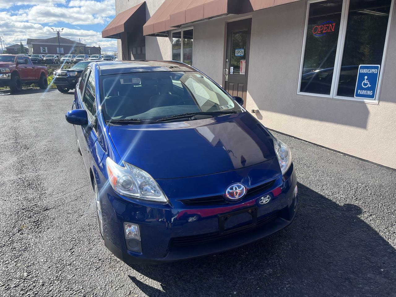 Toyota Prius Prius V 2010