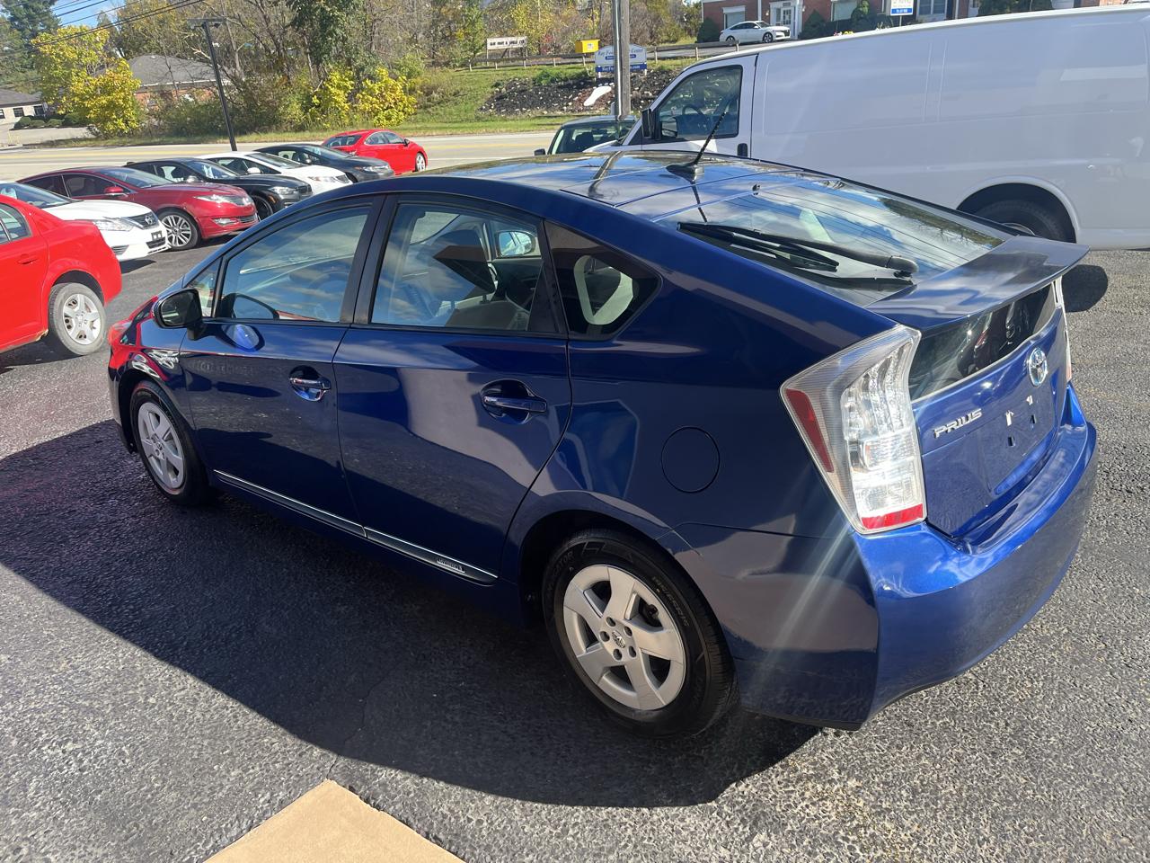 Toyota Prius Prius V 2010