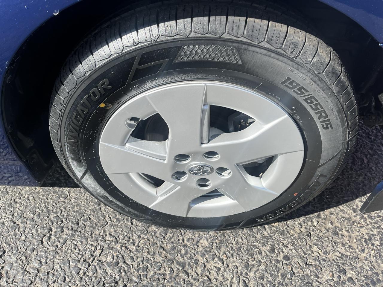 Toyota Prius Prius V 2010