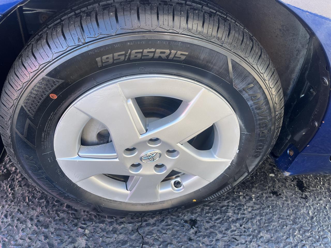 Toyota Prius Prius V 2010
