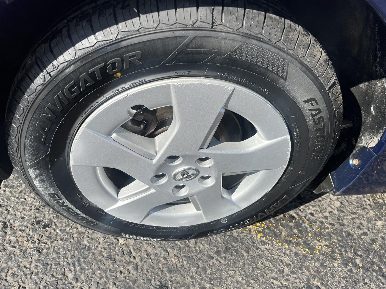 Toyota Prius Prius V 2010