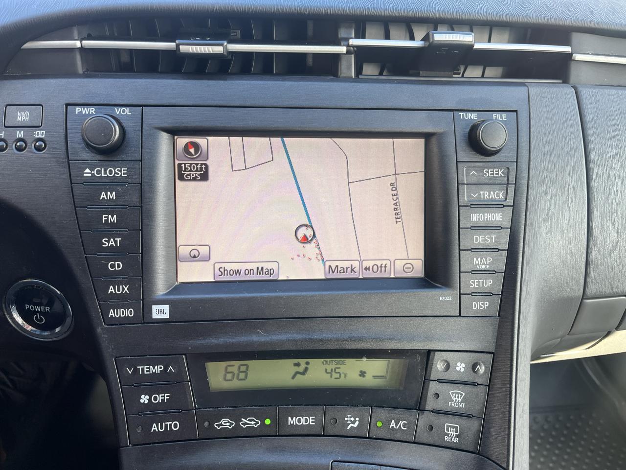Toyota Prius Prius V 2010