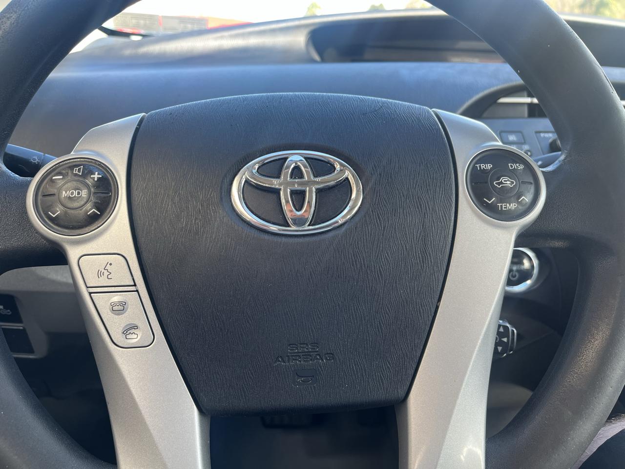 Toyota Prius Prius V 2010