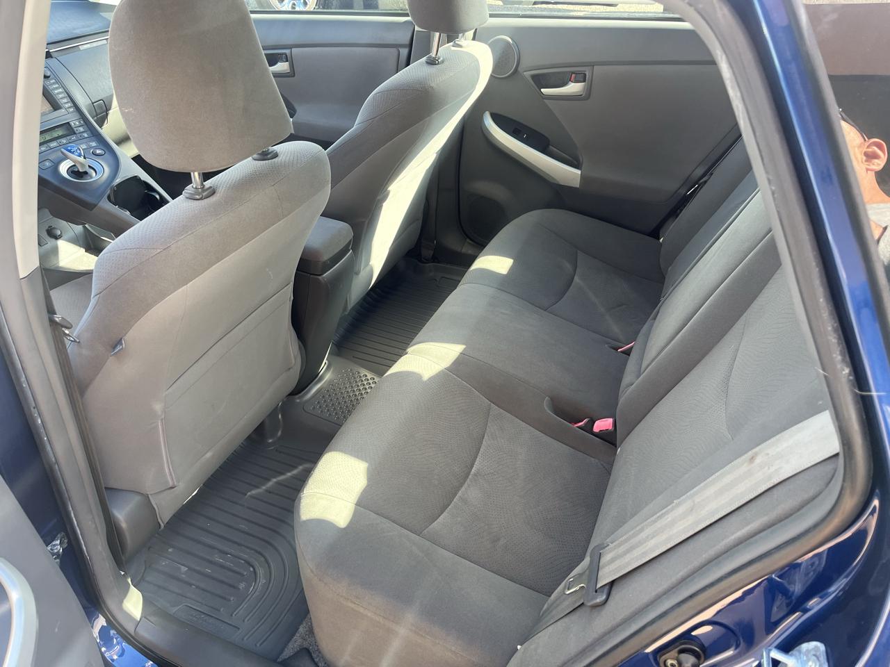 Toyota Prius Prius V 2010