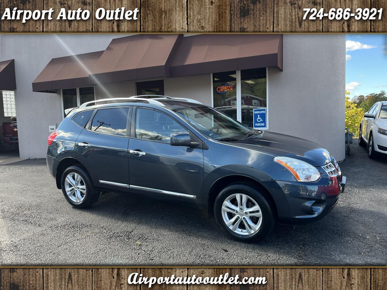 Nissan Rogue SV 4D SUV AWD 2013