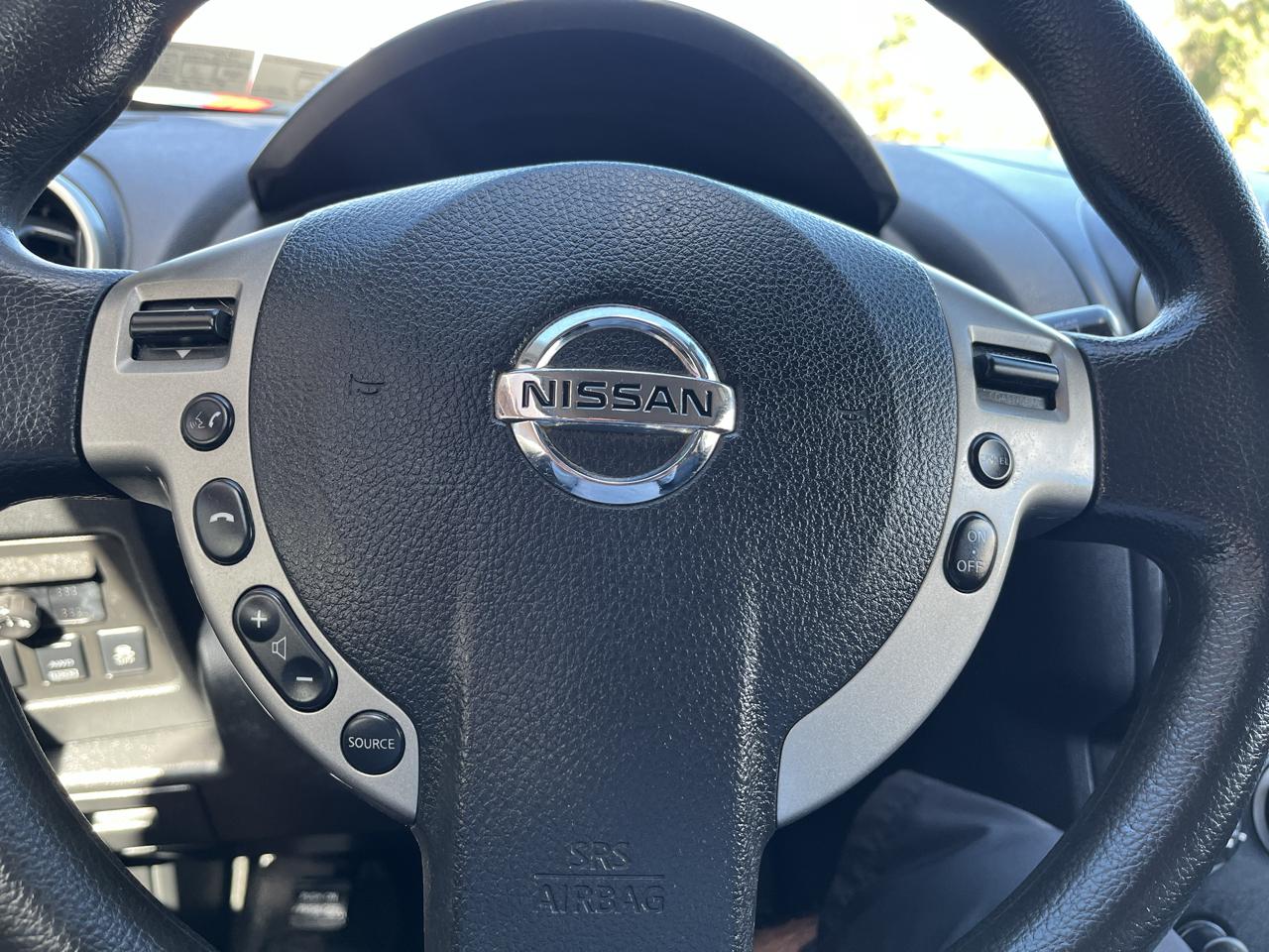 Nissan Rogue SV 4D SUV AWD 2013