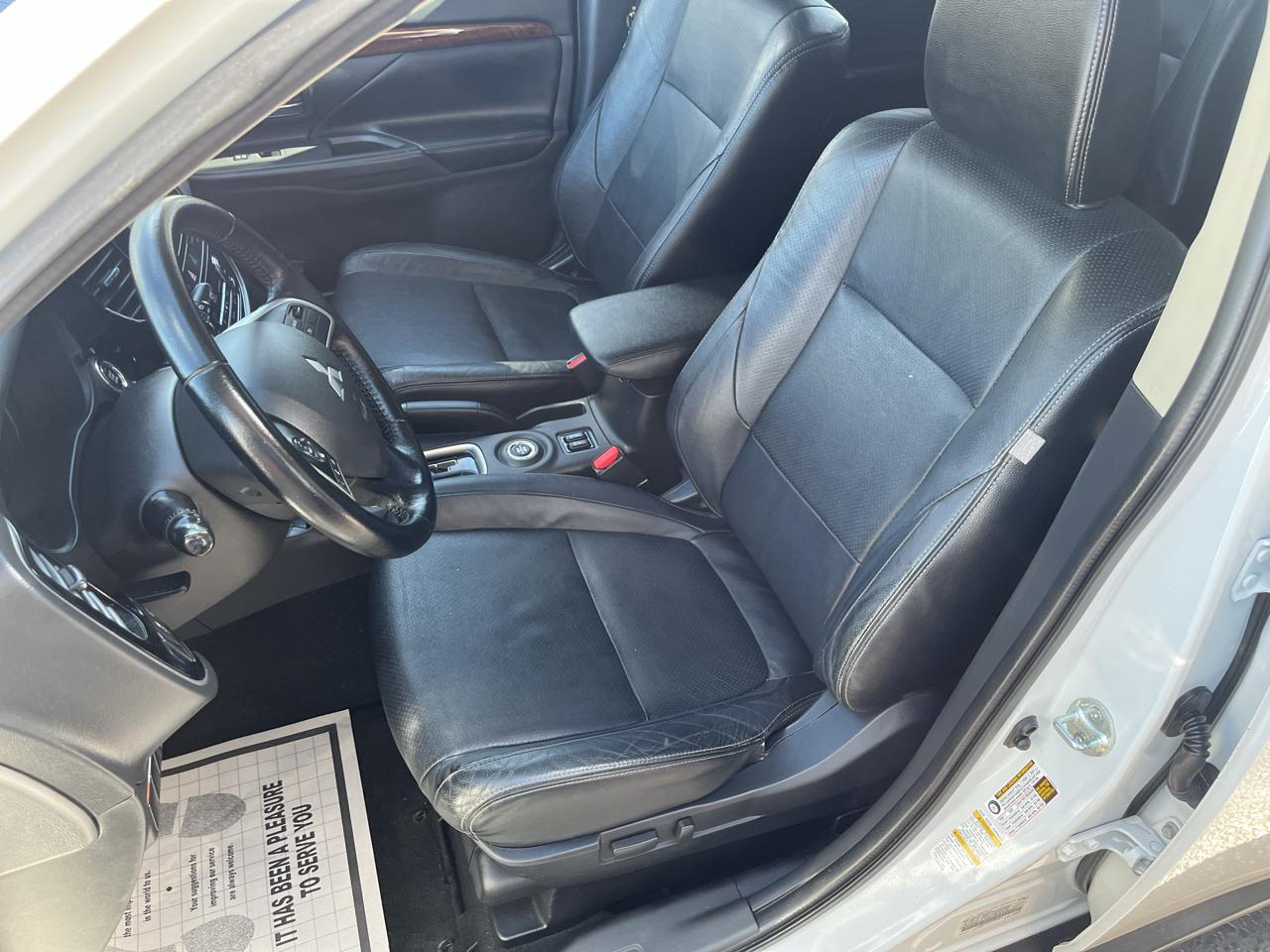 Mitsubishi Outlander SE S-AWC 2015