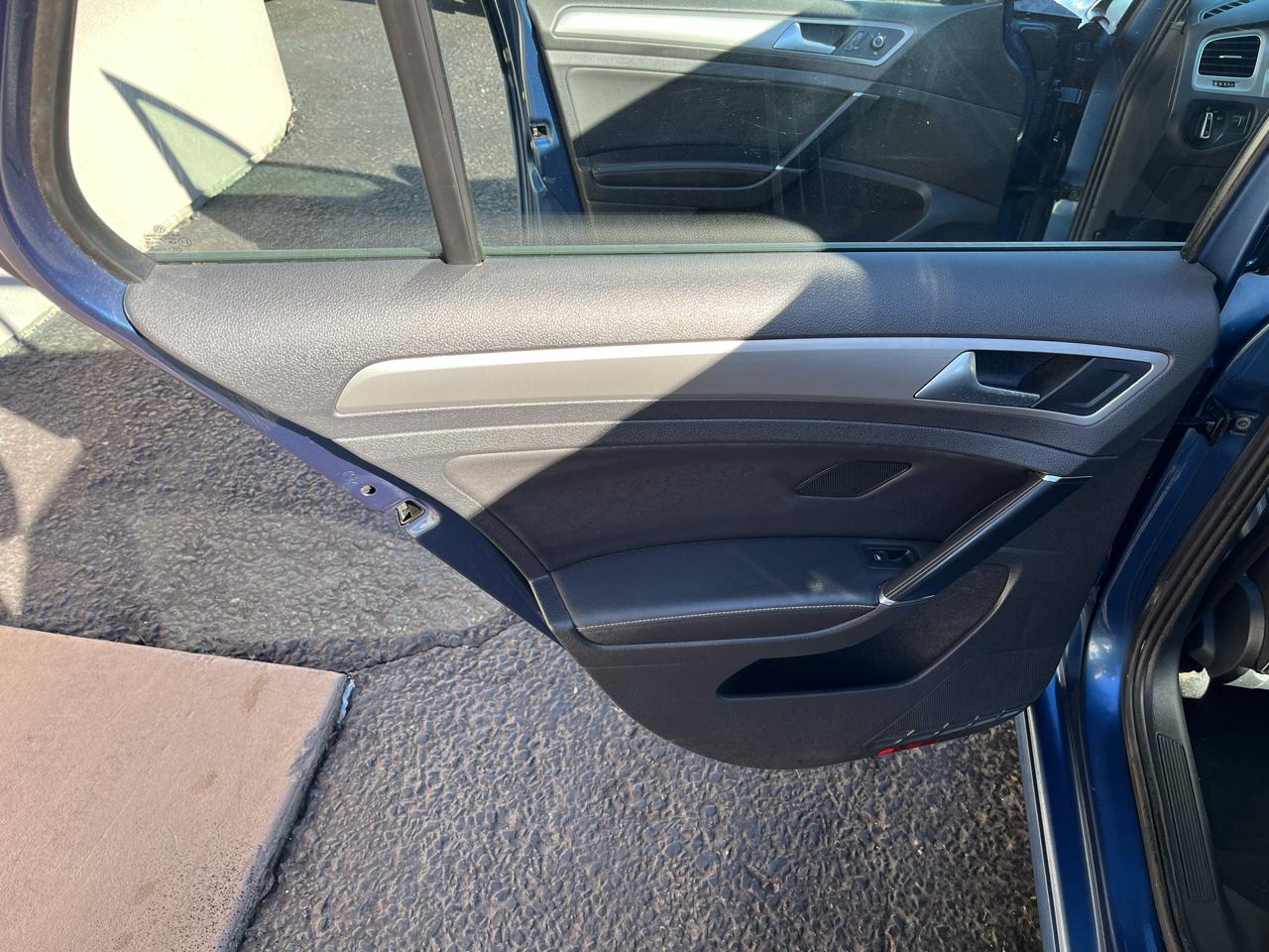 Volkswagen Golf TDI S 6M 2015