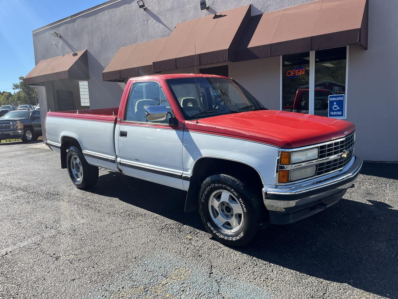 Chevrolet C/K 1500 Reg. Cab W/T 8-ft. Bed 4WD 1992
