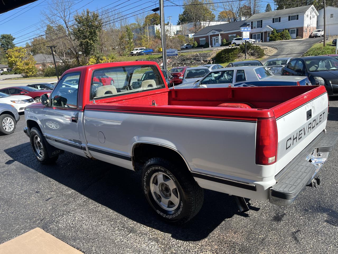 Chevrolet C/K 1500 Reg. Cab W/T 8-ft. Bed 4WD 1992