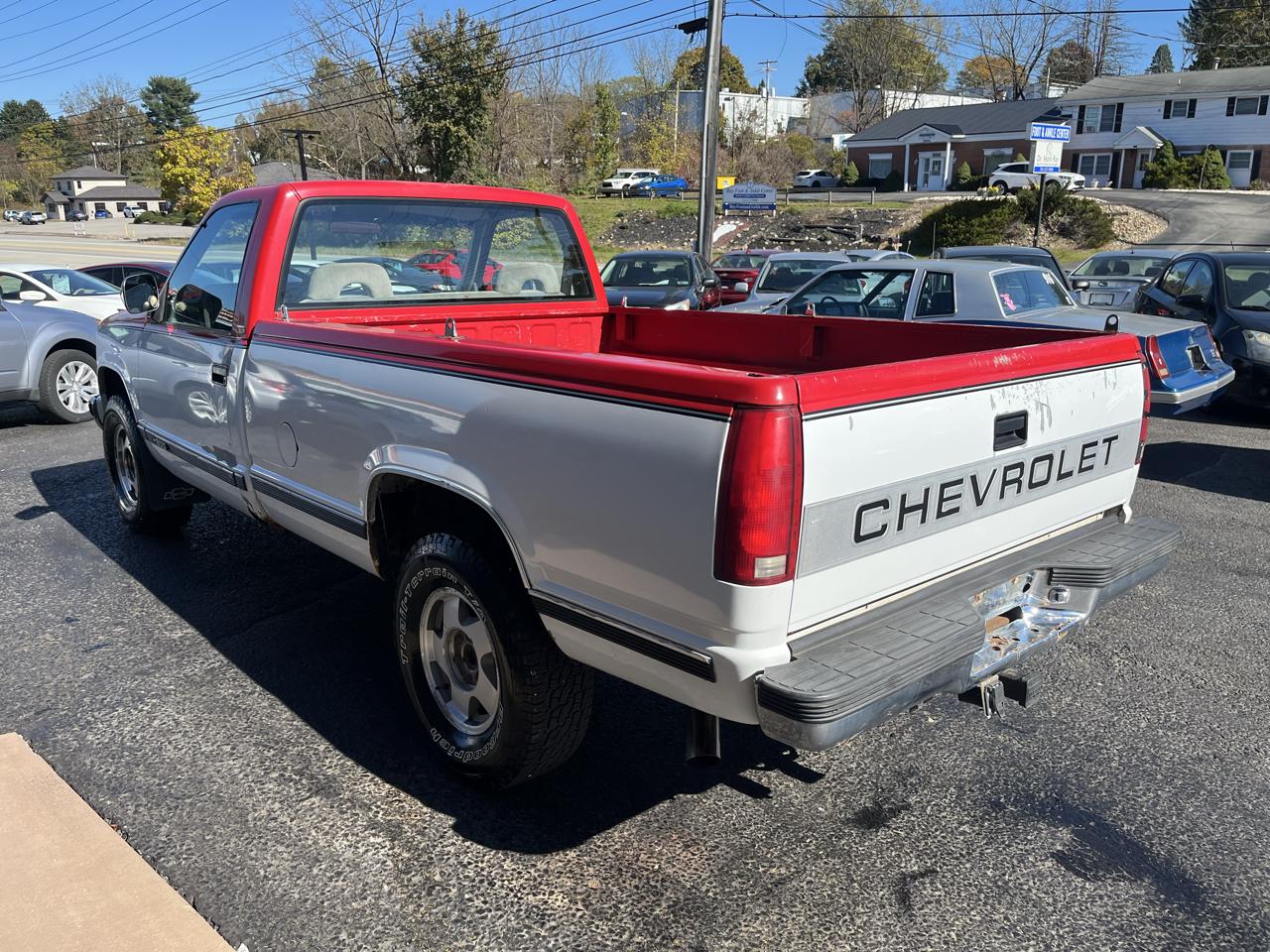 Chevrolet C/K 1500 Reg. Cab W/T 8-ft. Bed 4WD 1992